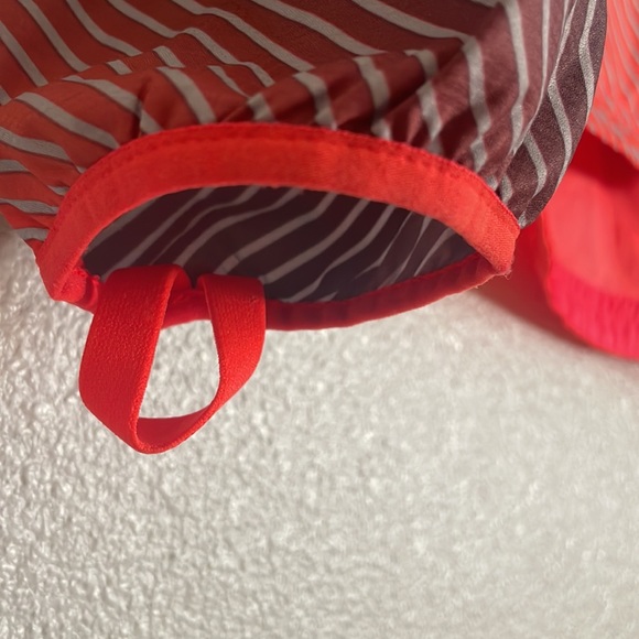 Puma Windcell Reflective Packable Woven Hooded Windbreaker Jacket size M - Picture 5 of 7